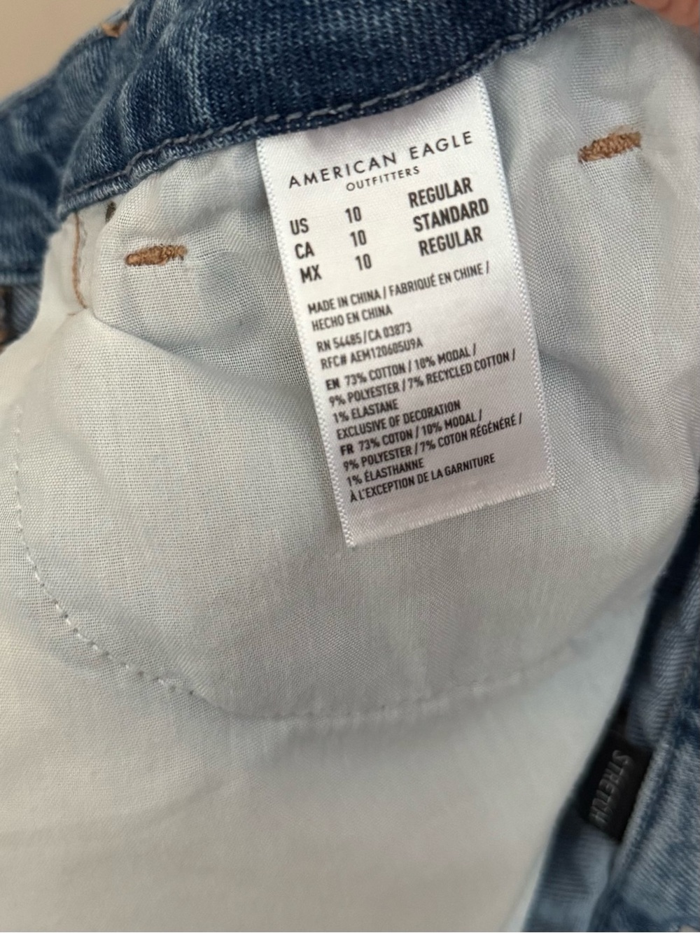 American Eagle Curvy Mom Jeans Womens 10 Regular High Rise Stretch Distressed - Picture 7 of 7